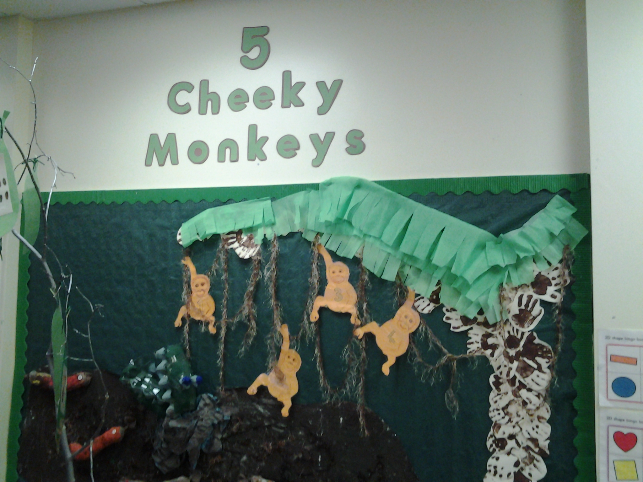 5 Cheeky Monkeys